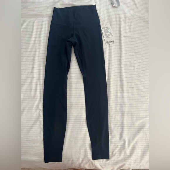 NWT LuLuLemon true navy wonder under high rise “28 inseam size 4 - Picture 5 of 8